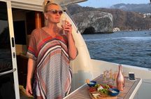 Luxury Sunset Cruise in Puerto Vallarta (Private Yacht/Group)