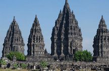 Yogyakarta: Borobudur Climb-up & Prambanan Day Trip All Inclusive