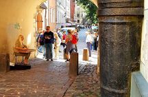Riga Sightseeing Tour for First Time Visitors