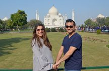 From Delhi: Private Taj Mahal day tour by Car