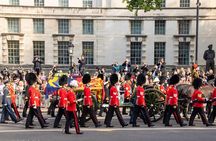 Queen Elizabeth II Private Walking Tour of London
