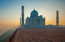 From Delhi: Sameday Taj Mahal Agra and Fatehpur Sikri Tour