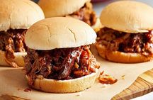 Austin Downtown Food Tour With BBQ Brisket and Peach Cobbler 