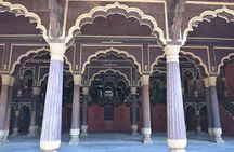 Tipu Palace + Koté Vishnu + Fort + KR Market + Jain Temple = Bengaluru Pété Walk