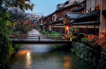 Guided Gion Tour: Explore Kyoto’s Historic Geisha District 
