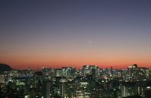 Seoul moonlight walking tour with local historian