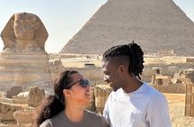 Layover Tour to the Pyramids, Egyptian Museum and The Old Bazaar
