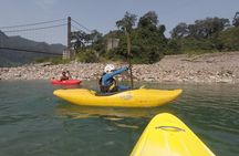 Kayak lessons in Rishikesh 