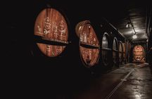 Immersive winery visit, tasting and picnic cart