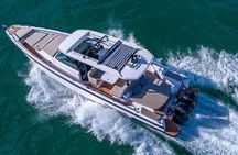 Miami Bay Discovery Private Yacht Cruise with Captain 