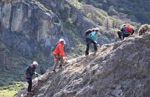 3hrs de Escala y Caminata en Via Ferrata del Cañadón 