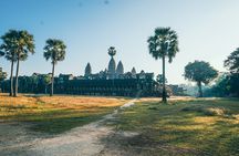 Personalised Angkor Wat Sunrise Tour by TukTuk 