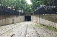 Superhero London Walking Tour with Private Guide