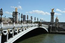 Explore Paris in 90 minutes with a Local