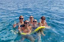 Sicilian wine tasting on the boat in Taormina