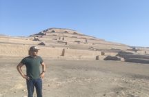Cahuachi Pyramids Tour and Artisanal Workshop in Nazca