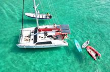 Full-Day Catamaran Sailing Caribbean Beaches with Snorkelling and Lunch