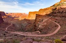 Walk With The Ancients Secluded Sunset Canyonlands Hike Adventure