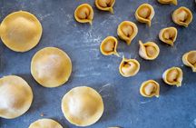 Authentic 4-Course Dinner and Wine Pairing in Florence