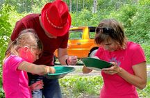 Czech garnet panning with animal farm, lunch 4WD trip from Prague