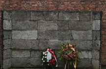 Auschwitz Museum and Salt Mine Tour with Private Transport