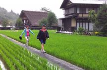 Shirakawago Day Trip: Government Licensed Guide & Vehicle from Takayama