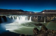 Private Tour from Akureyri of Goðafoss Waterfall of the Gods 