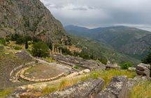 "Full-Day Tour of Delphi and Picturesque Livadia"