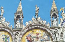 Doge's Palace & Basilica Tour with Gondola Ride in Venice