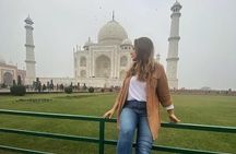 Full-Day Private Guided Taj Mahal Tour from Delhi by Car