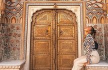 Golden Tringle Tour Blend of Mughal and Rajput Culture