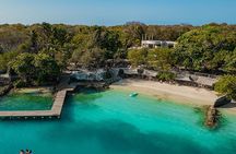 Private boat + Private island + Cholon + Snorkeling + Hotel pick up