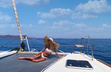 Private 5h Cruise Catamaran Santorini BBQ ,drinks, transfer 