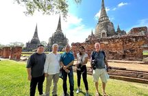 Sunset Selfie Boat Ride at Ayutthaya with A World Heritage Reside