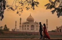 Sunrise Taj Mahal Tour from Delhi With Breakfast And Lunch