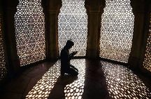 Sunrise Taj Mahal Tour from Delhi With Breakfast And Lunch