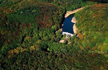 Discover Secret Lakes by Private Hiking Tour (w/Lunch, Transfers)