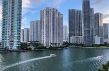 Miami 90 Minute Millionaire Homes Night Tour on Pontoon Cruise