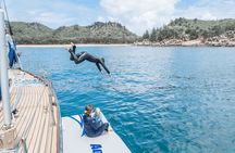 Magnetic Island Lunchtime Sailing Cruise