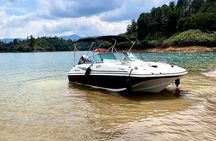 Guatape and El Peñol town and dam tour from Medellin