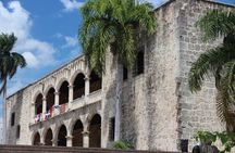 Iconic Highlights and historical Tour in Santo Domingo