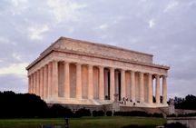 Washington Monument Admission with Morning City Narrated Bus Tour