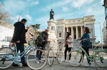 Guided tour on a Vintage Bike through Madrid 