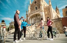 Guided tour on a Vintage Bike through Madrid 