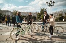 Guided tour on a Vintage Bike through Madrid 