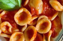 Lecce Hands-on Home Cooking Class: Craft Orecchiette & Savor Wine