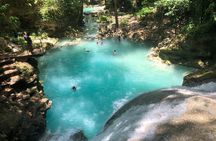 Ocho Rios: Amazing Blue Hole and Chill at Reggae Hill