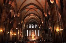 Private Buda Castle Walk with Entry to Matthias Church