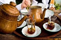Istanbul Food and Culture Tour: Dinner at Local Family 