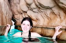 Private Full-Day Wadi Shab and Bimmah Sinkhole Tour